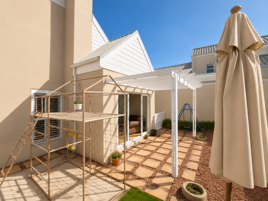 3 Bedroom Property for Sale in Kingswood Golf Estate Western Cape